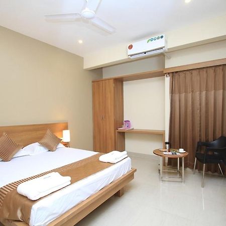 Samasth Rooms And Suits Мисор Екстериор снимка