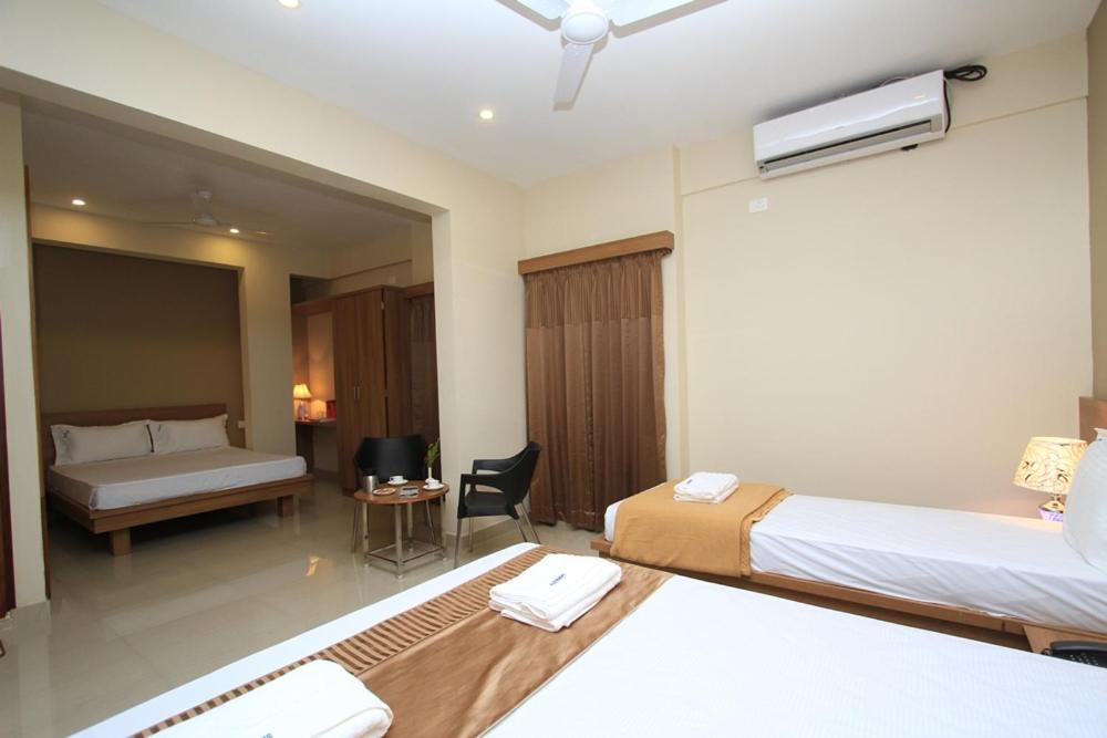 Samasth Rooms And Suits Мисор Екстериор снимка