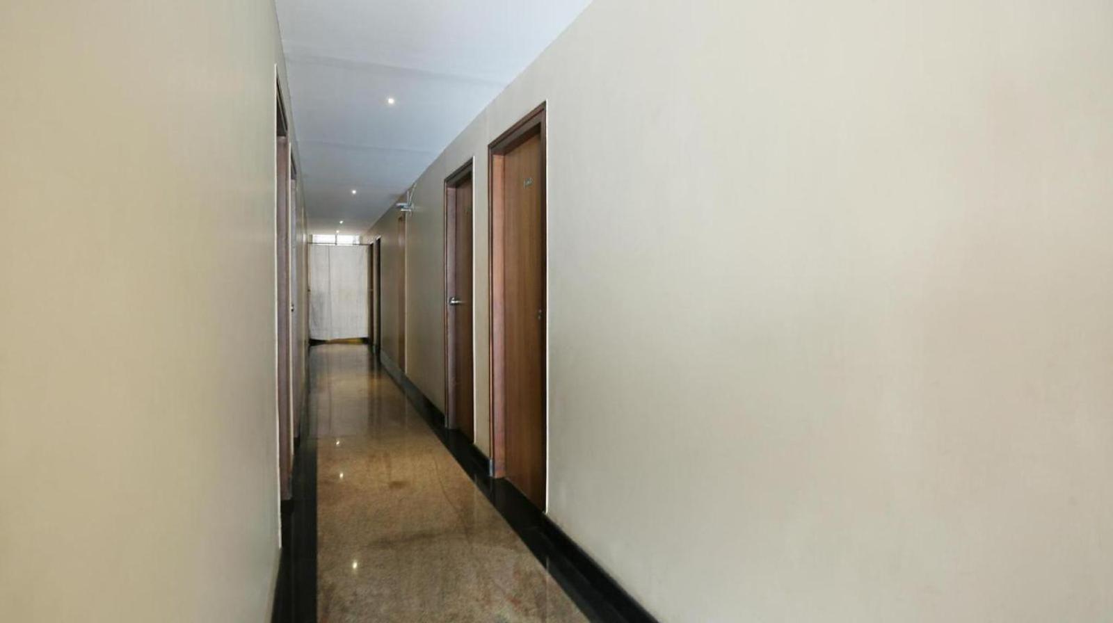 Samasth Rooms And Suits Мисор Екстериор снимка