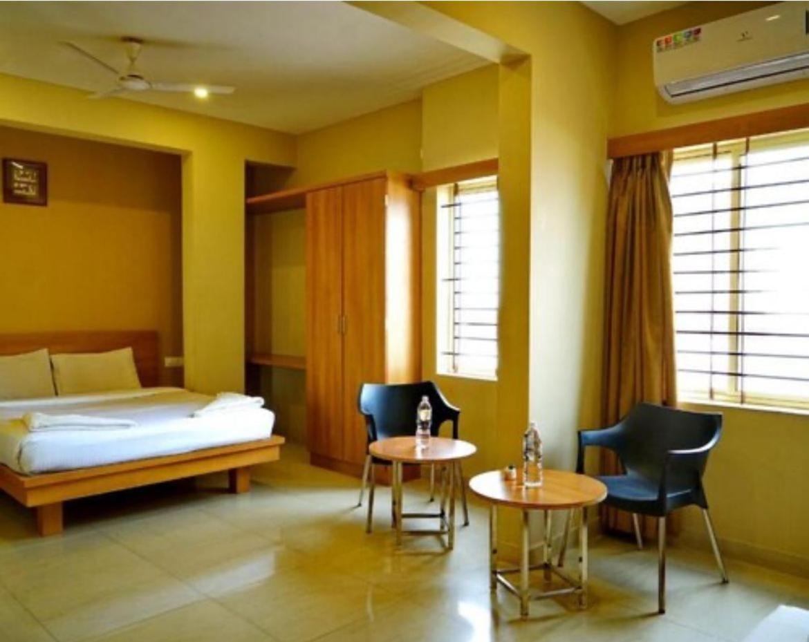 Samasth Rooms And Suits Мисор Екстериор снимка