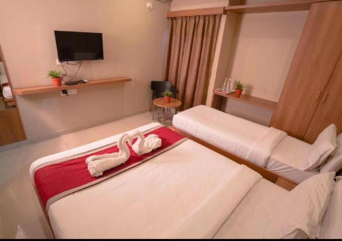 Samasth Rooms And Suits Мисор Екстериор снимка