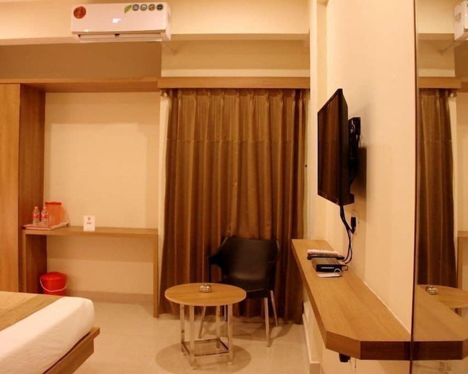 Samasth Rooms And Suits Мисор Екстериор снимка