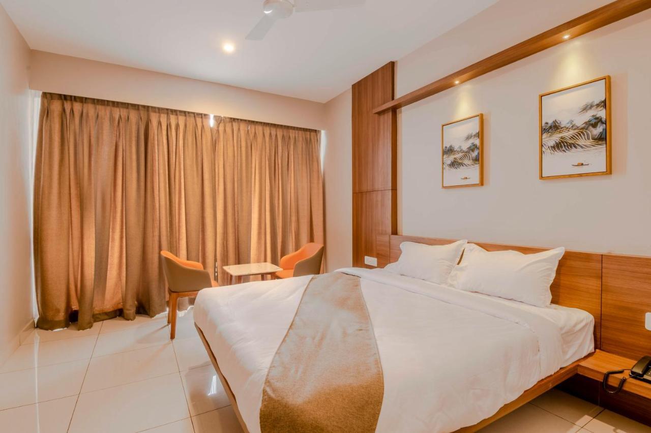 Samasth Rooms And Suits Мисор Екстериор снимка